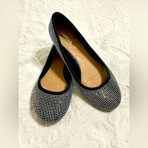 Marbella Ladies Size 9 Black Flats with Rhinestones